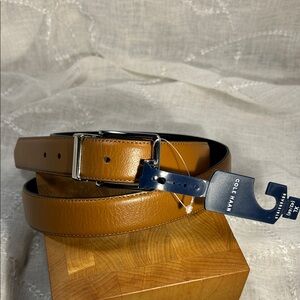 NWT Cole Haan leather reversible belt